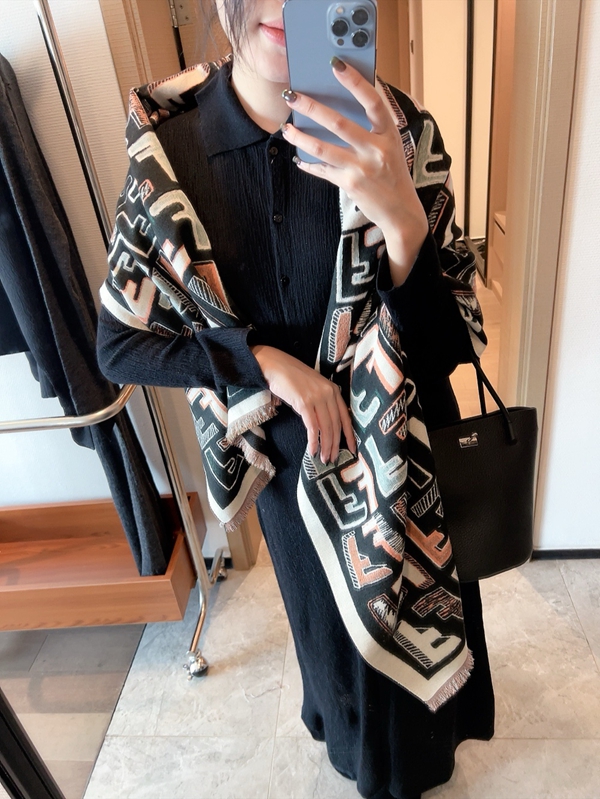 ブランドマフラー側面デザイン